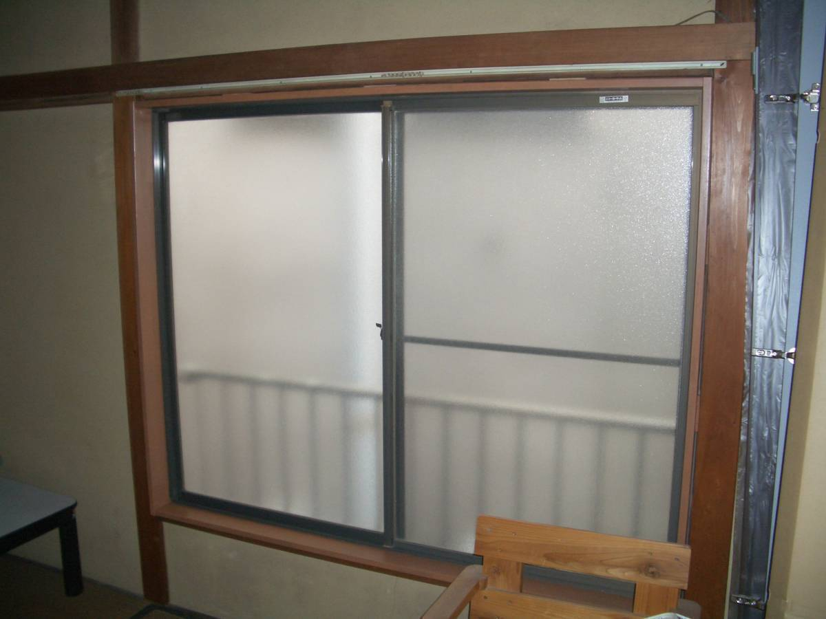 県南サッシトーヨー住器の窓 リフォーム インプラスの施工前の写真1