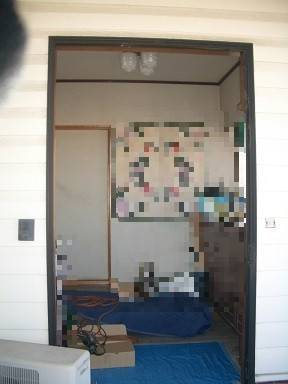 県南サッシトーヨー住器の玄関ドア リフォーム LIXIL【リシェント】の施工前の写真2