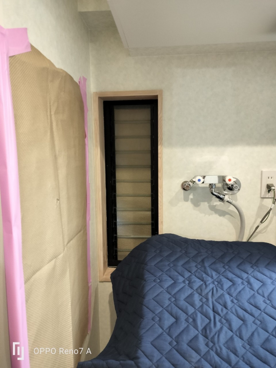 MADOORの【大田区】窓の種類を変えるのも1dayリフォームでできちゃいます!(取替窓リプラス)の施工前の写真2