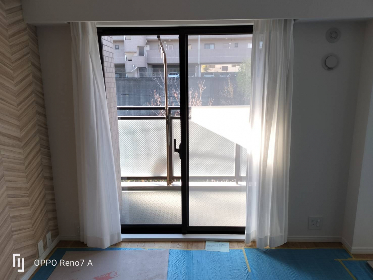 MADOORの【横浜市都筑区】大きい窓に内窓付けてほしいとのご依頼いただきました!(内窓インプラス)の施工前の写真1