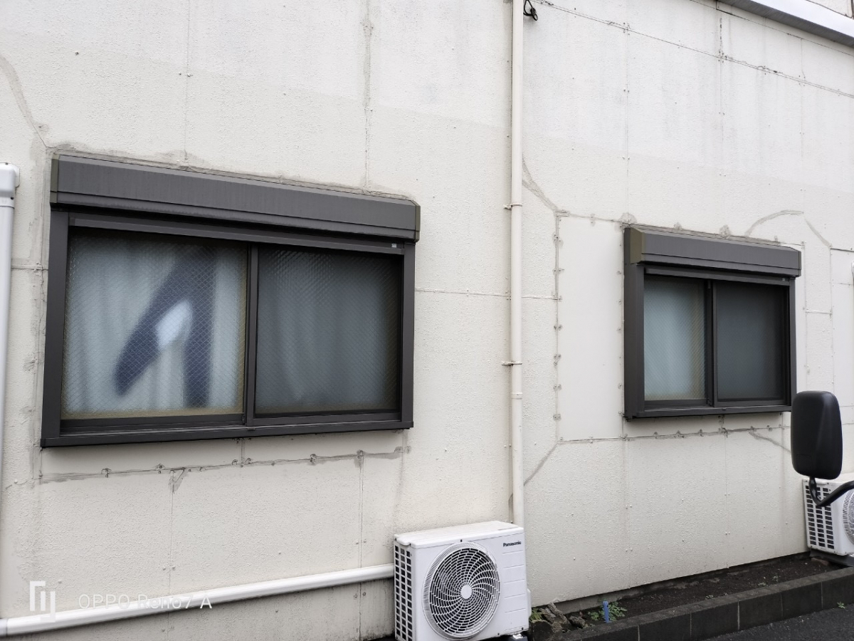 MADOORの【大田区】シャッターを開けてる時も安心したい!(アルミ面格子)の施工前の写真1