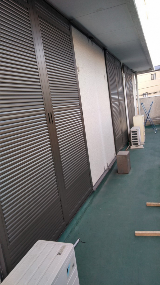 城南ケンソーの取替雨戸パネル交換工事 ・・・ ほとんどのメーカー雨戸が取替え可能!の施工後の写真1
