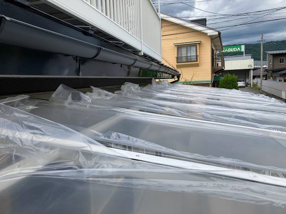 NCCトーヨー住器 諏訪店の劣化してしまったテラス屋根とデッキの床をリフォームしました!の施工後の写真2