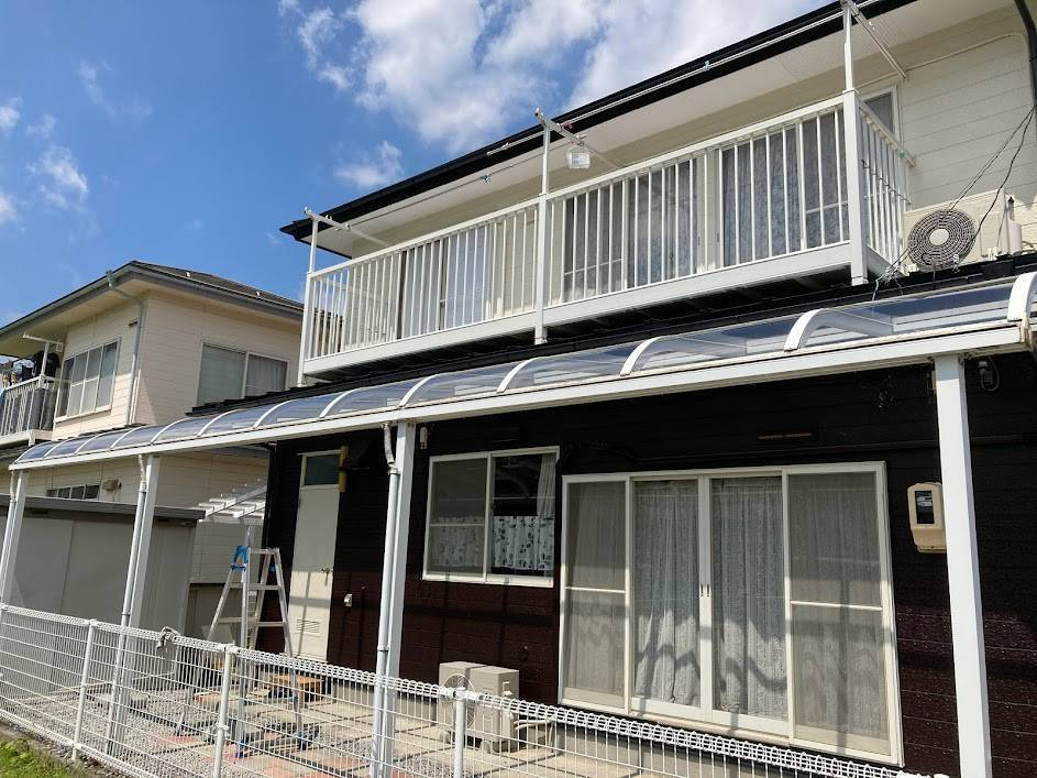 NCCトーヨー住器 諏訪店の劣化してしまったテラス屋根とデッキの床をリフォームしました!の施工前の写真1