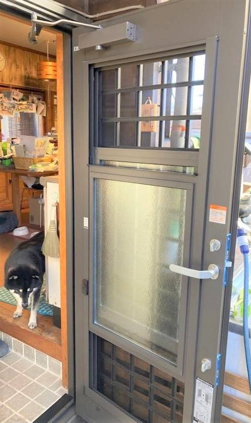 NCCトーヨー住器 諏訪店のわんダフル!換気が出来る勝手口ドアをリフォーム(茅野市)の施工後の写真1