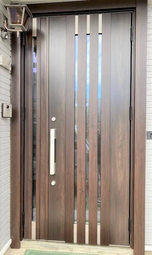 NCCトーヨー住器 諏訪店の経年劣化した玄関を交換!の施工後の写真1