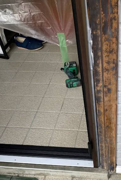NCCトーヨー住器 諏訪店の経年劣化した玄関を交換!の施工前の写真3