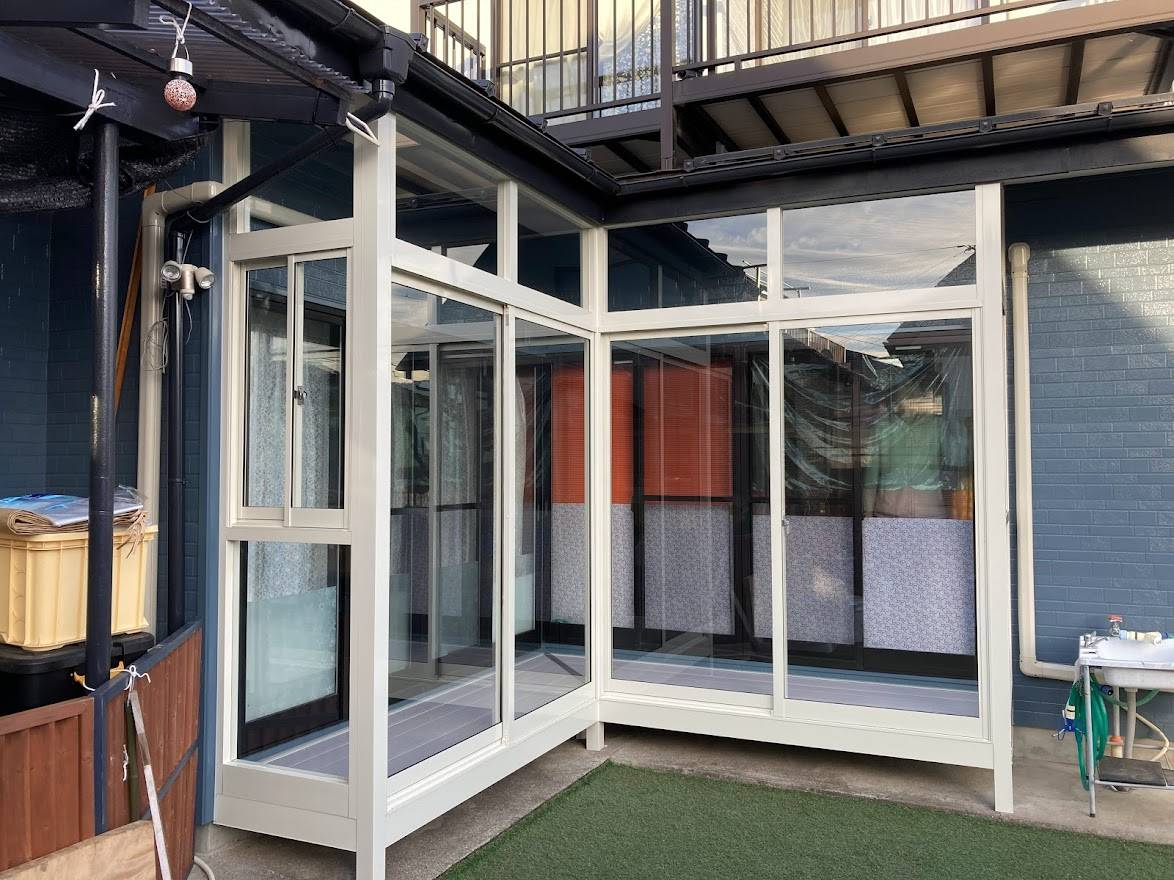 NCCトーヨー住器 諏訪店のL型サンルームで使いやすく、廊下も暖かくなりました。の施工後の写真1