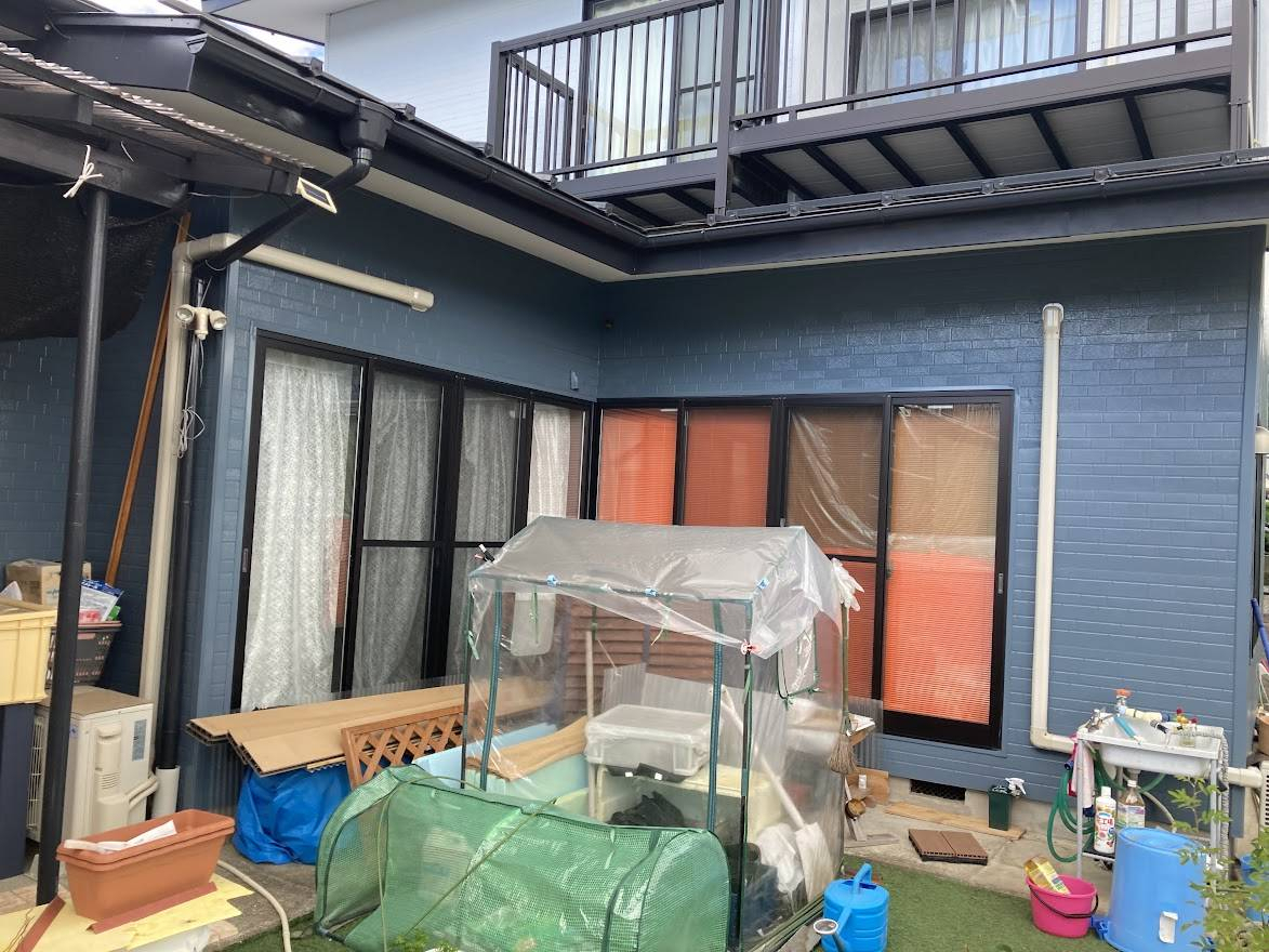 NCCトーヨー住器 諏訪店のL型サンルームで使いやすく、廊下も暖かくなりました。の施工前の写真1