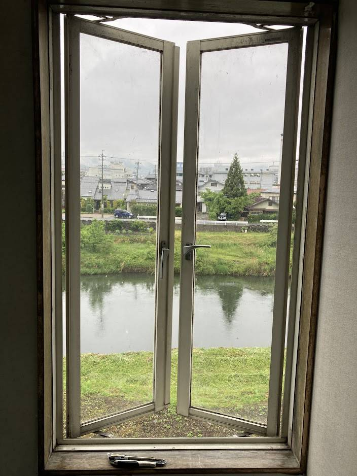 NCCトーヨー住器 諏訪店の2Fの窓の交換も行ってます!の施工前の写真2