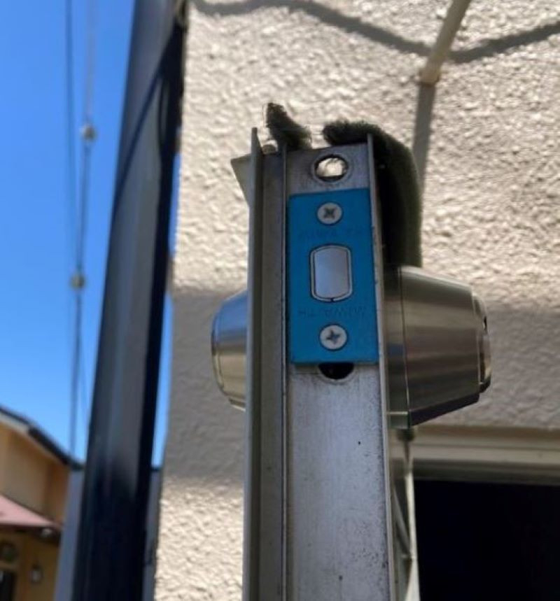 NCCトーヨー住器 諏訪店の鍵を2つ付けて超防犯対策!の施工前の写真2