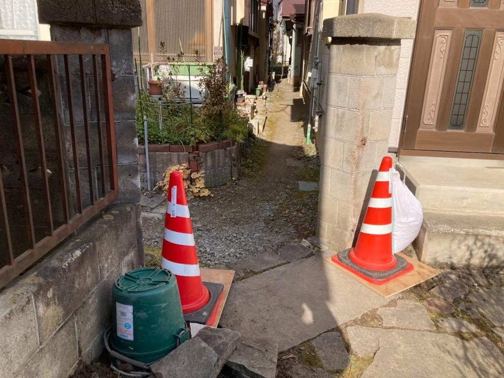 NCCトーヨー住器 諏訪店の敷地内の出入り口を新しくしました!の施工前の写真3