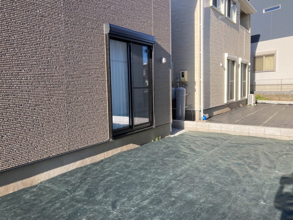 NCCトーヨー住器 諏訪店のタイルデッキを施工しました!の施工前の写真1