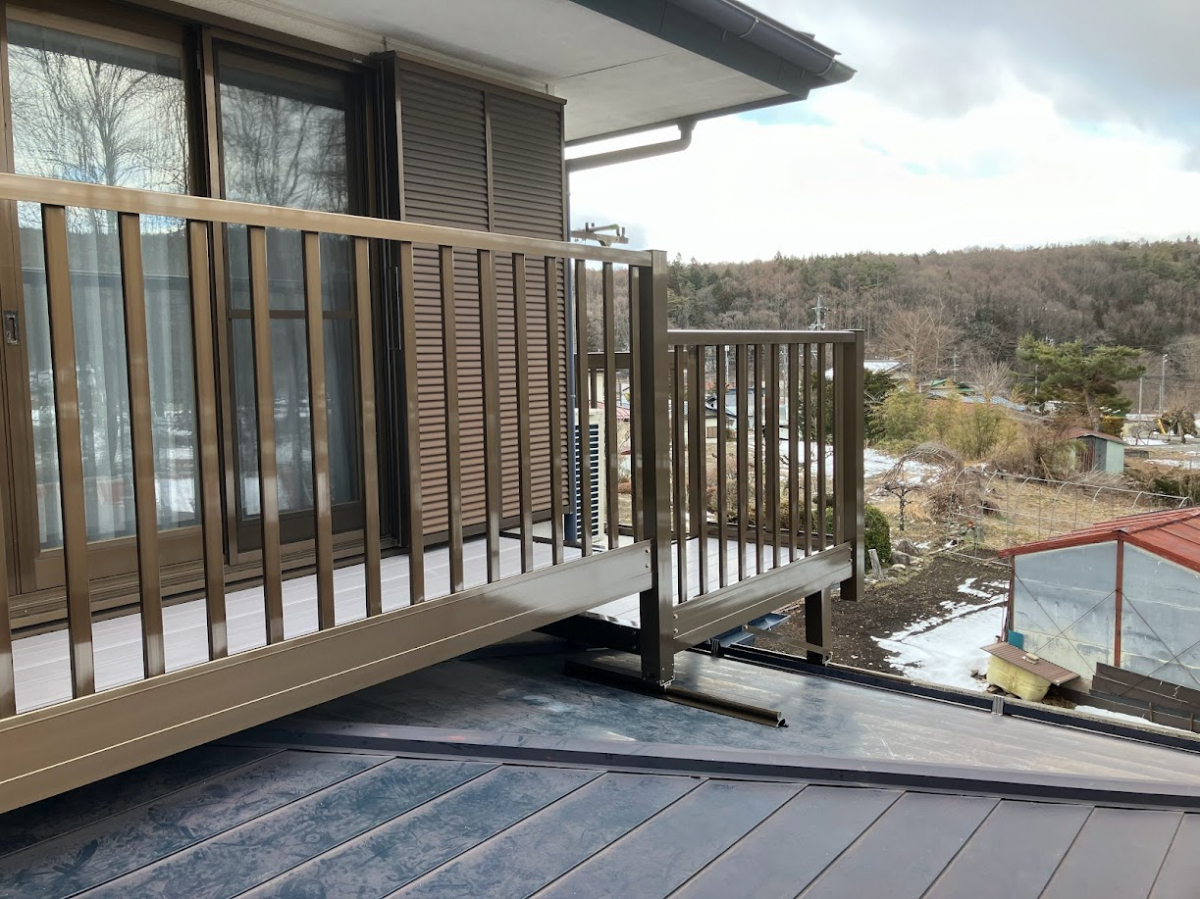 NCCトーヨー住器 諏訪店のバルコニーを拡張!屋根の高さに合わせます!の施工後の写真1