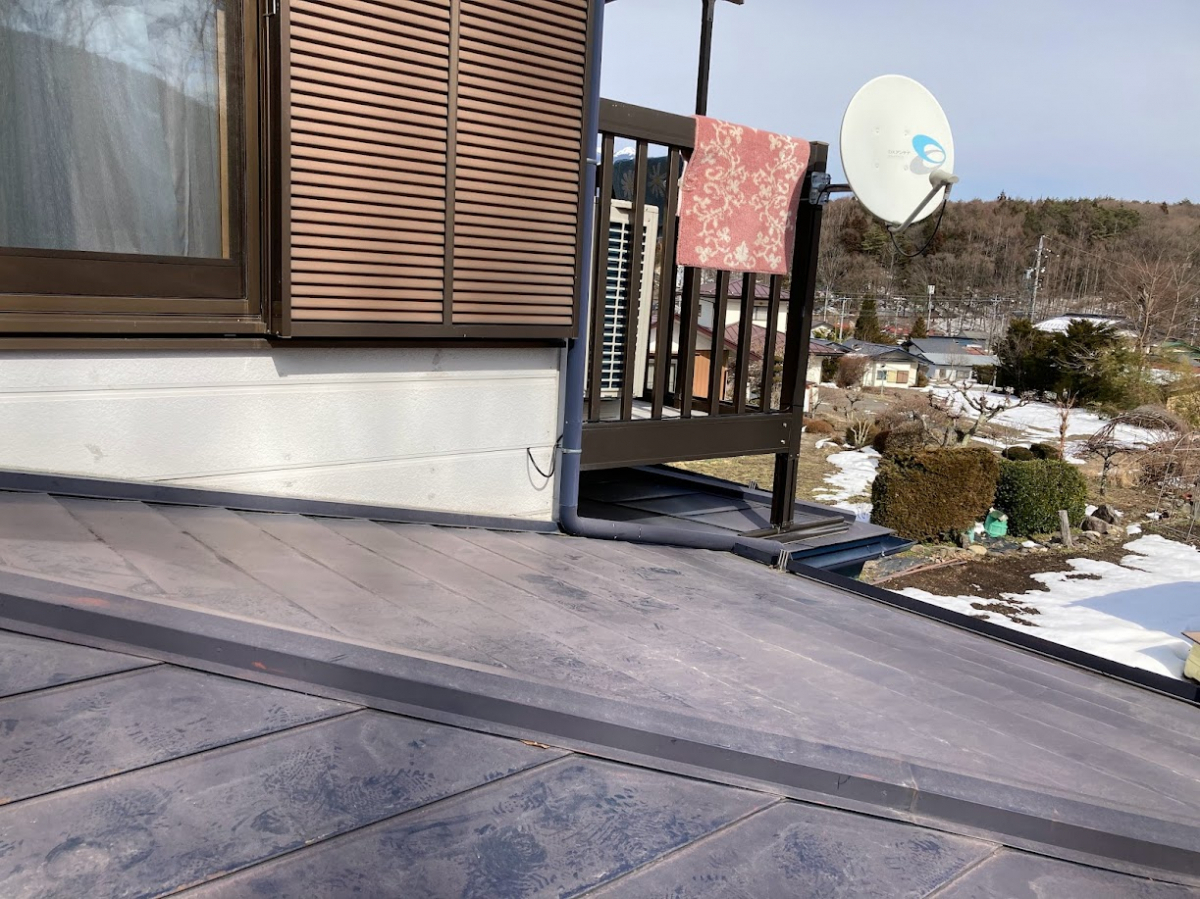 NCCトーヨー住器 諏訪店のバルコニーを拡張!屋根の高さに合わせます!の施工前の写真2