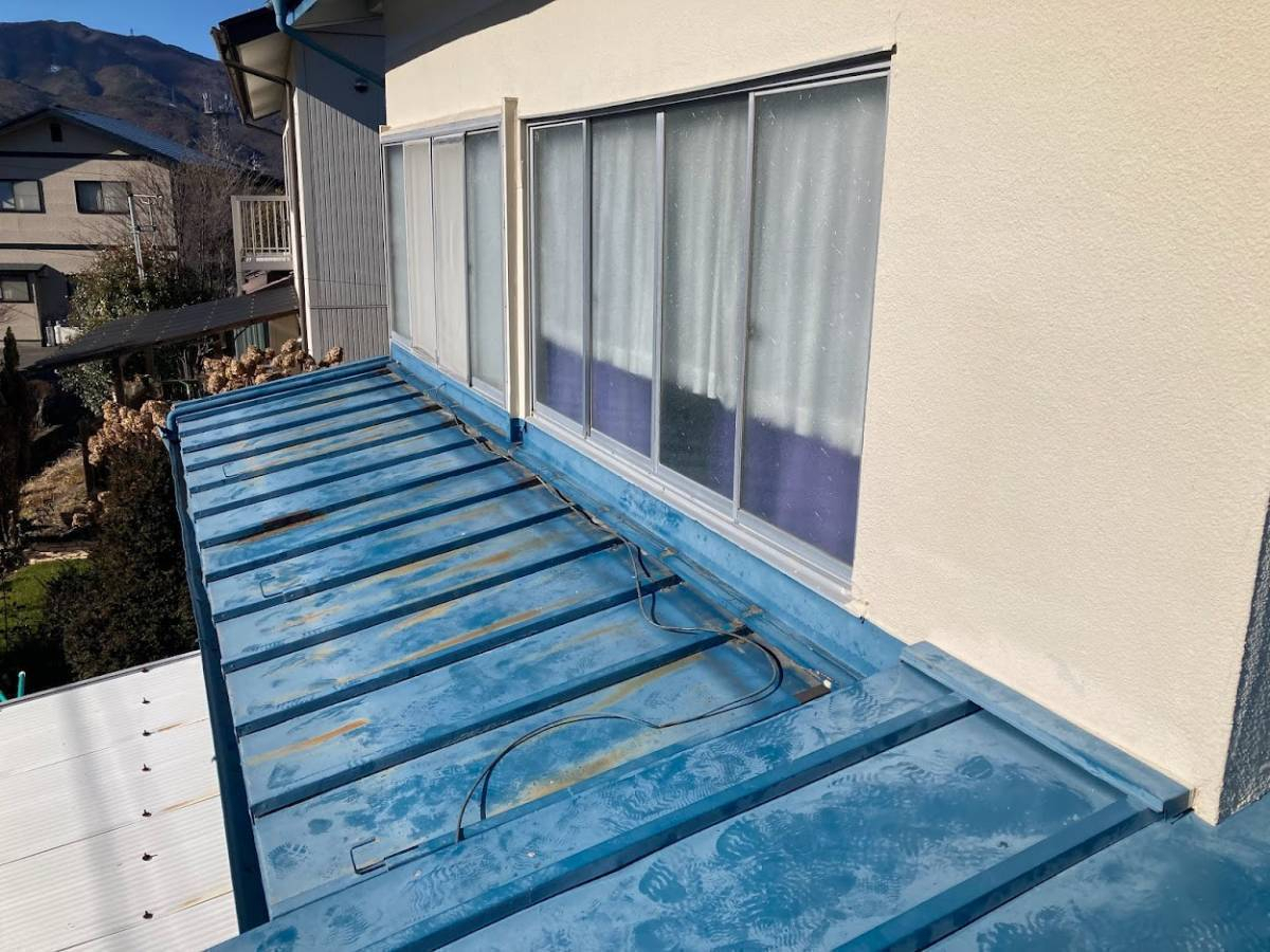NCCトーヨー住器 諏訪店のベランダを取り付けて快適に!!の施工前の写真1