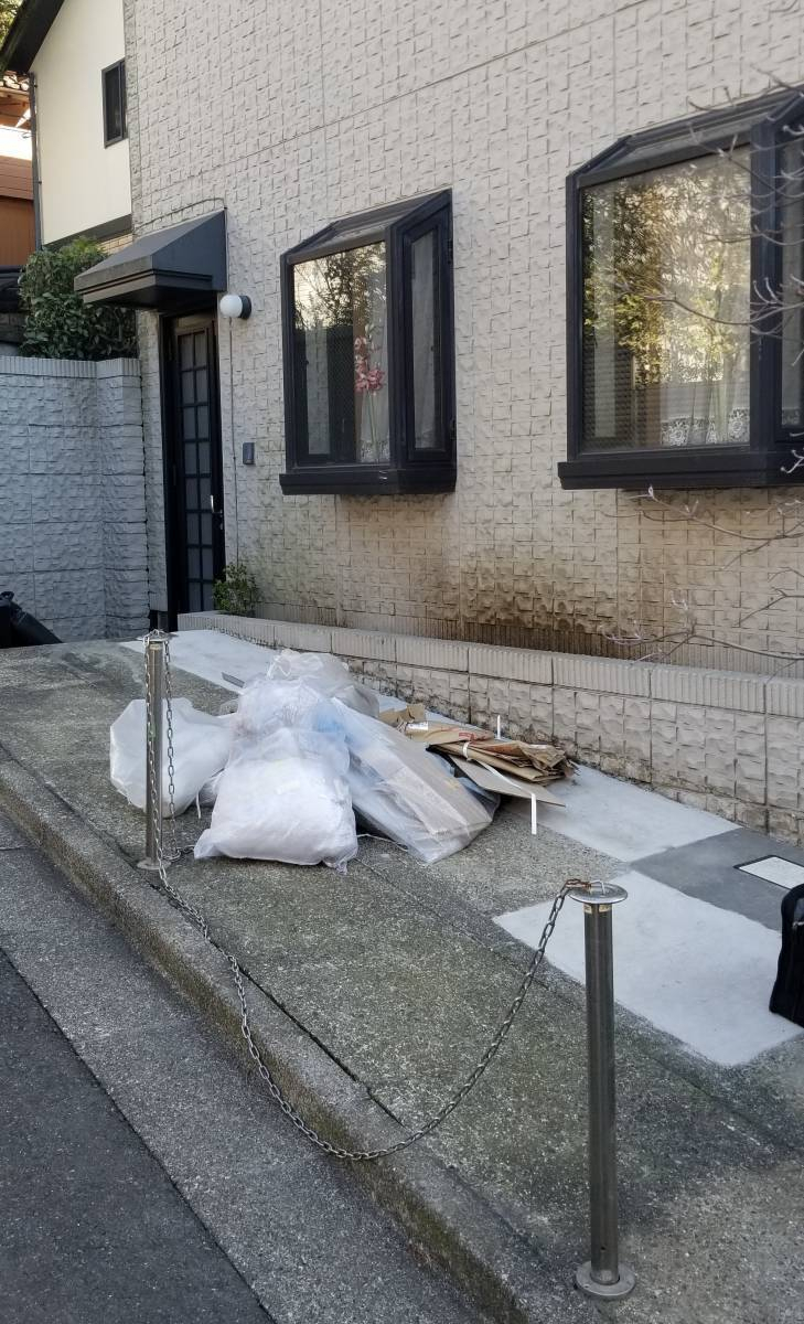 かとうがらすてん 大森山王の大田区【サイクルポート取付 フーゴF 】自転車置き場に屋根をつけるの施工前の写真1