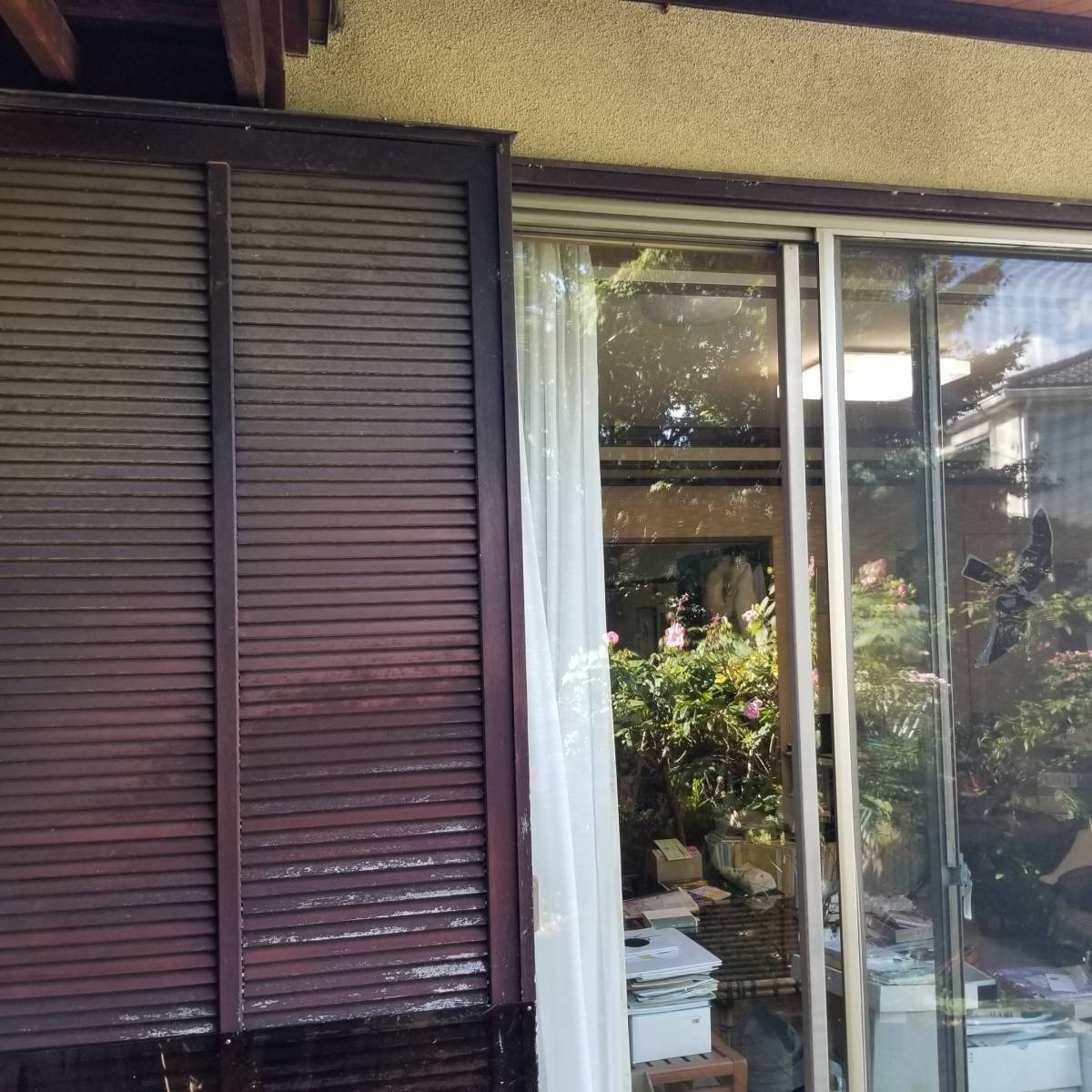 かとうがらすてん 大森山王の大開口サッシのカバー工事の施工前の写真1