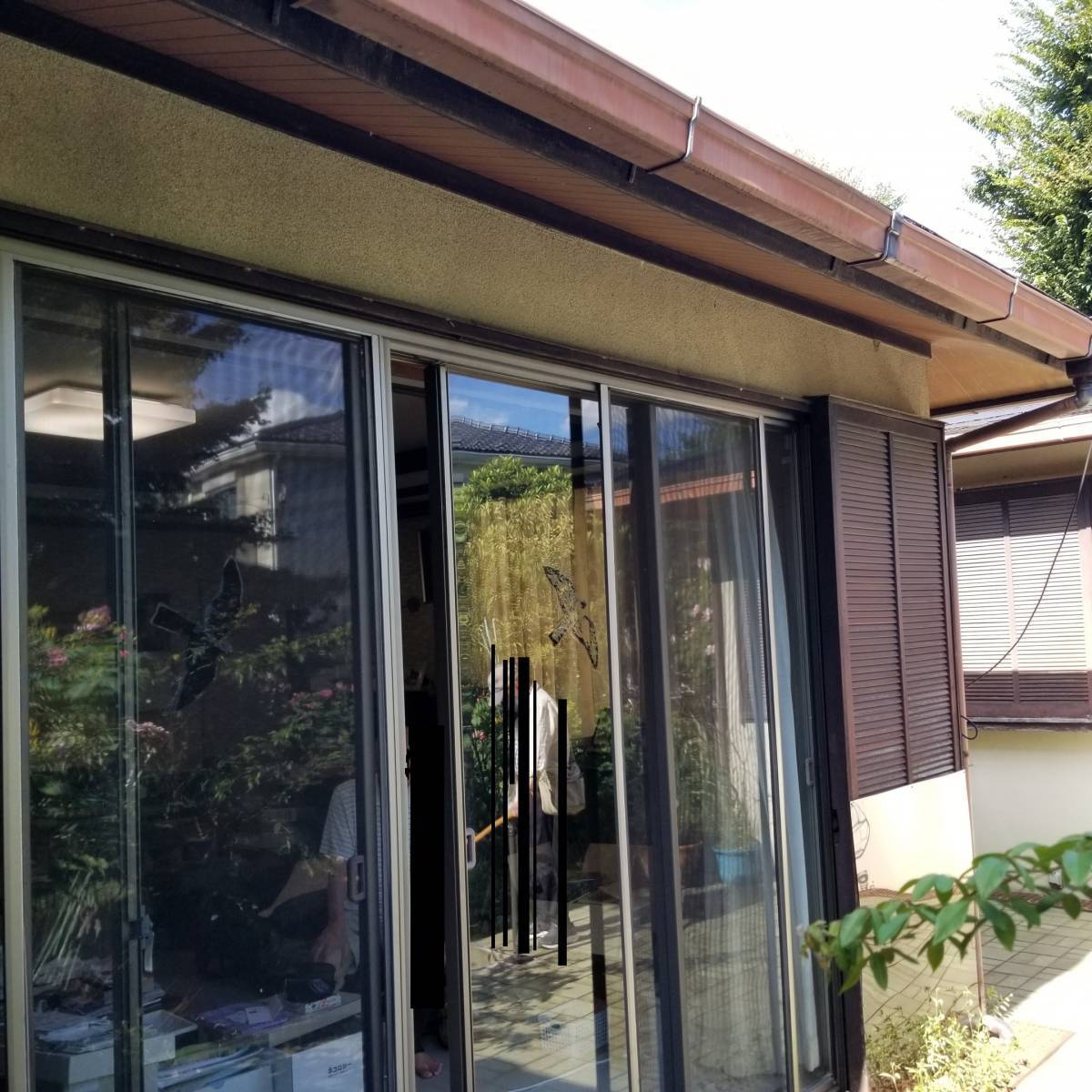 かとうがらすてん 大森山王の大開口サッシのカバー工事の施工前の写真2
