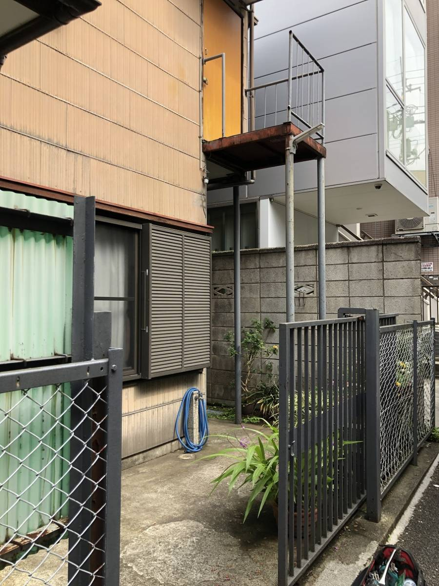 かとうがらすてん 大森山王の世田谷区【アルミ階段 ステッピア】取付してきましたの施工前の写真1