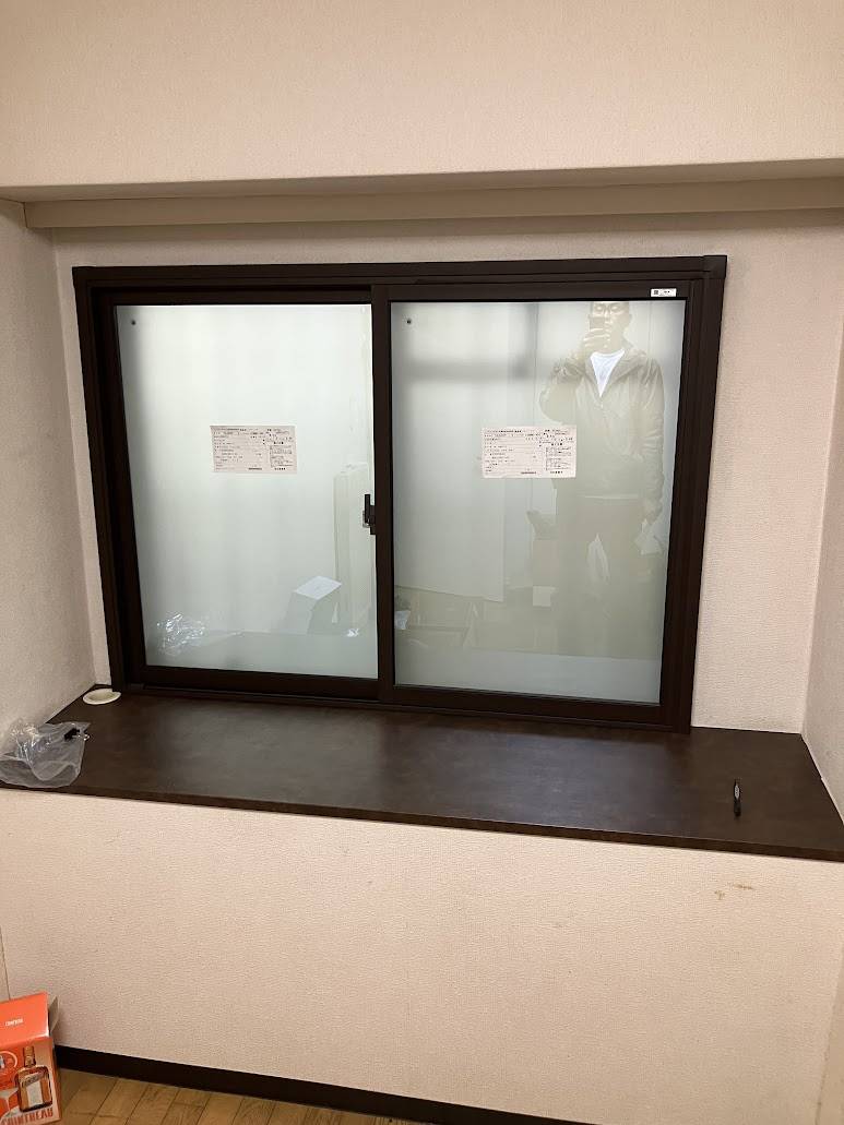 かとうがらすてん 大森山王の【東京都 大田区】ふかし枠を取付ての内窓お取付けの施工後の写真1