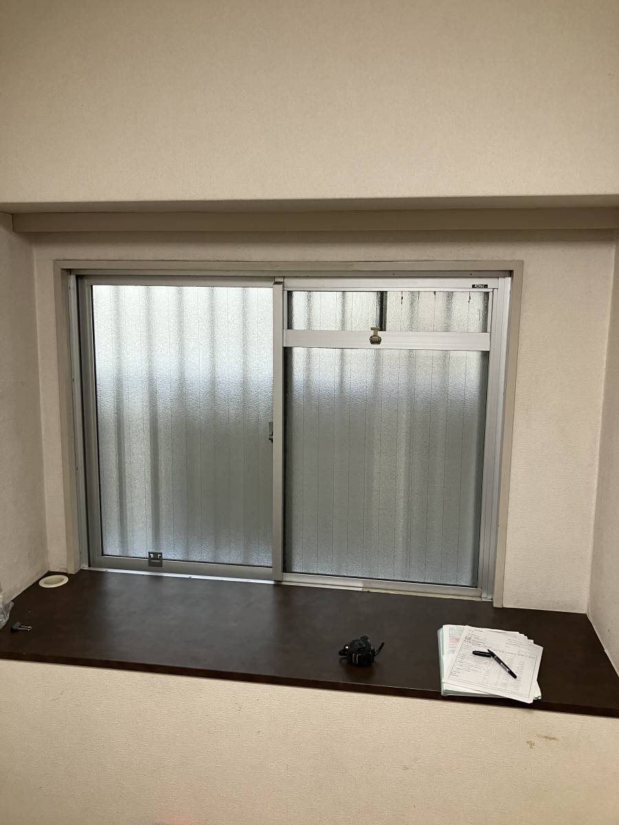 かとうがらすてん 大森山王の【東京都 大田区】ふかし枠を取付ての内窓お取付けの施工前の写真1