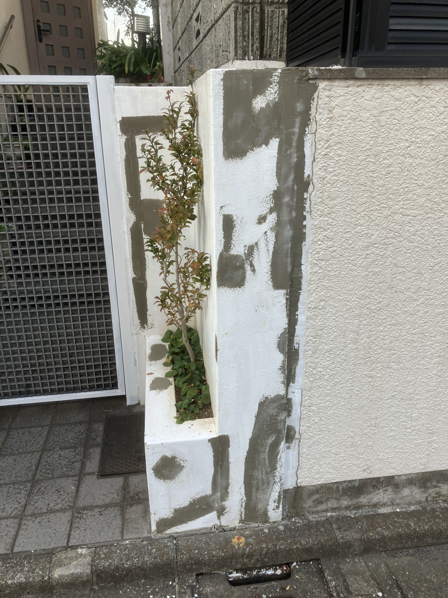 かとうがらすてん 大森山王の鉄製門扉と門袖の塗装工事の施工後の写真2