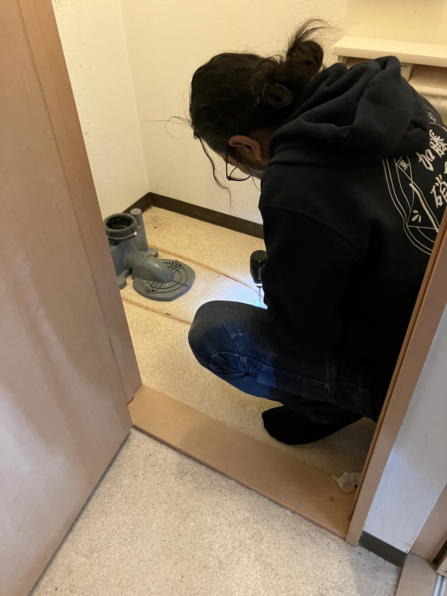 かとうがらすてん 大森山王のトイレ交換+クッションフロア交換の施工前の写真2