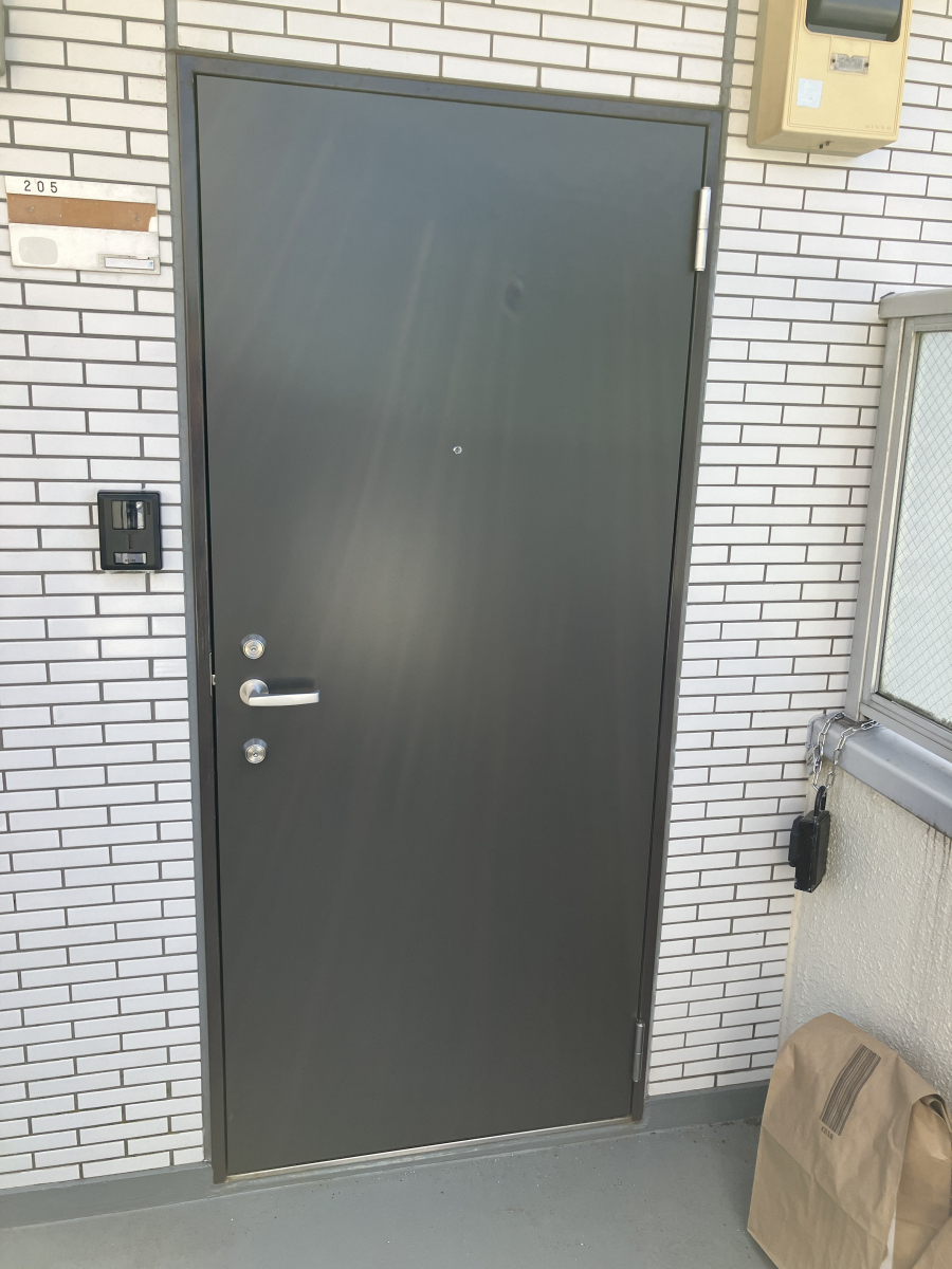 かとうがらすてん 大森山王のマンションドア本体交換【東京 大田区 世田谷区】の施工後の写真1