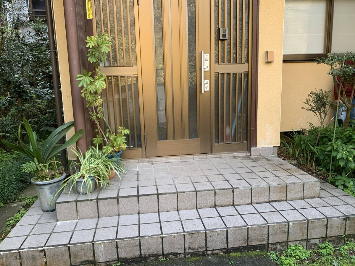 ホームリフレヒロセの歩行補助手摺あると暮らし安心!の施工前の写真1