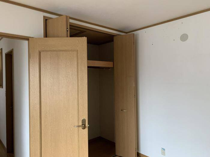 ホームリフレヒロセのヴィータスパネルって簡単です!!の施工前の写真1