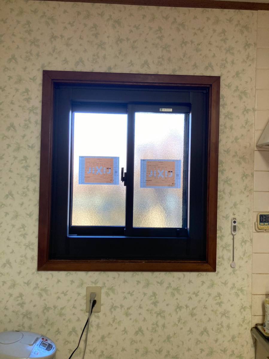 ネットアスの開きの窓が引違いに変身!【リプラス汎用枠】の施工後の写真1