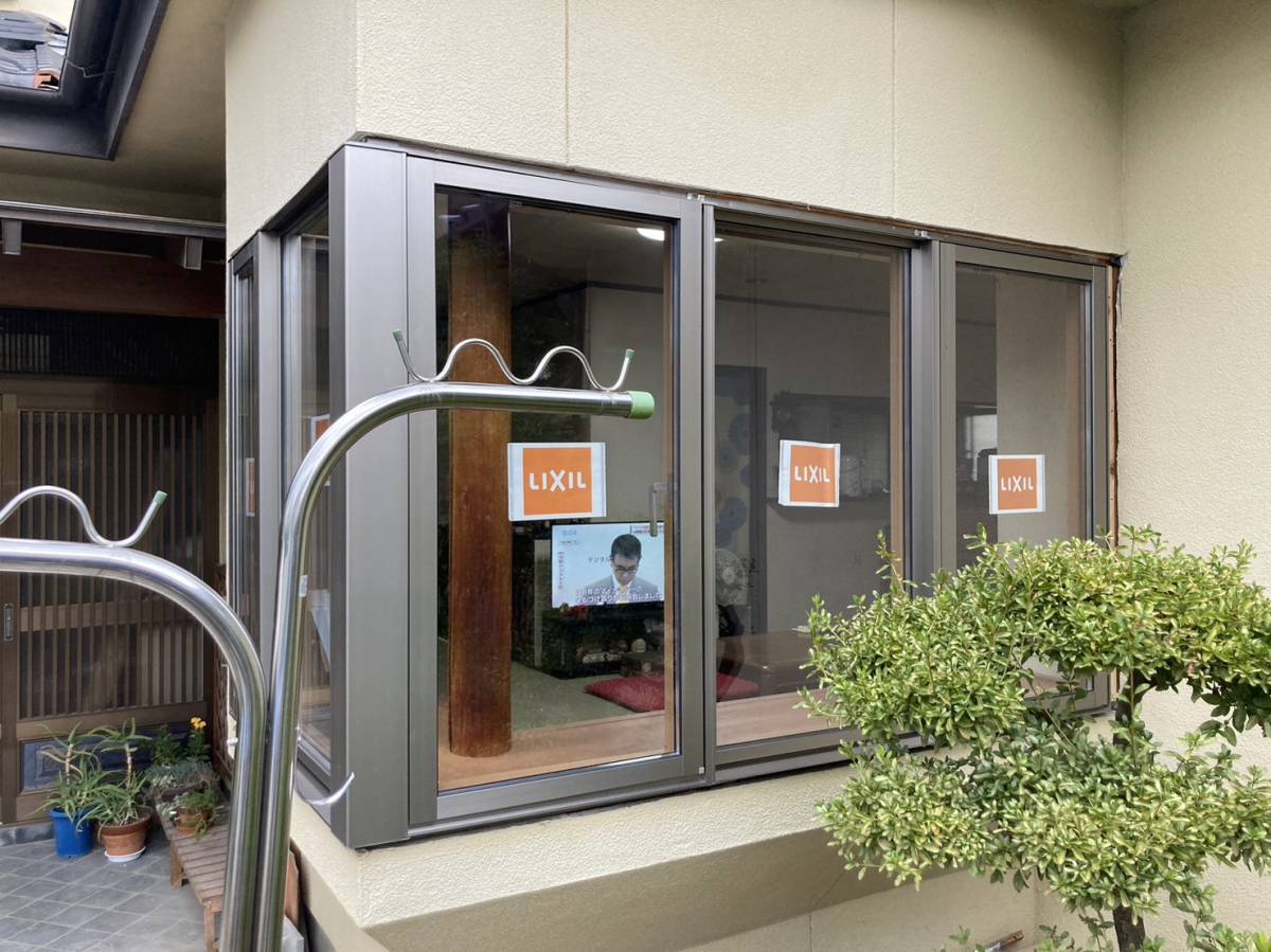 ネットアスの［松本市］外窓交換【サーモスⅡ-H】の施工後の写真2