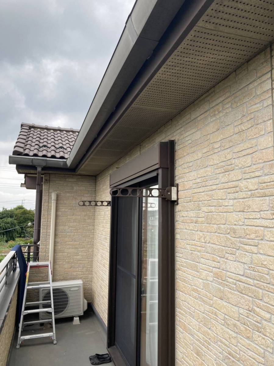 青梅トーヨー住器 上尾店の急な雨でもこれさえあれば安心 スピーネの施工前の写真1