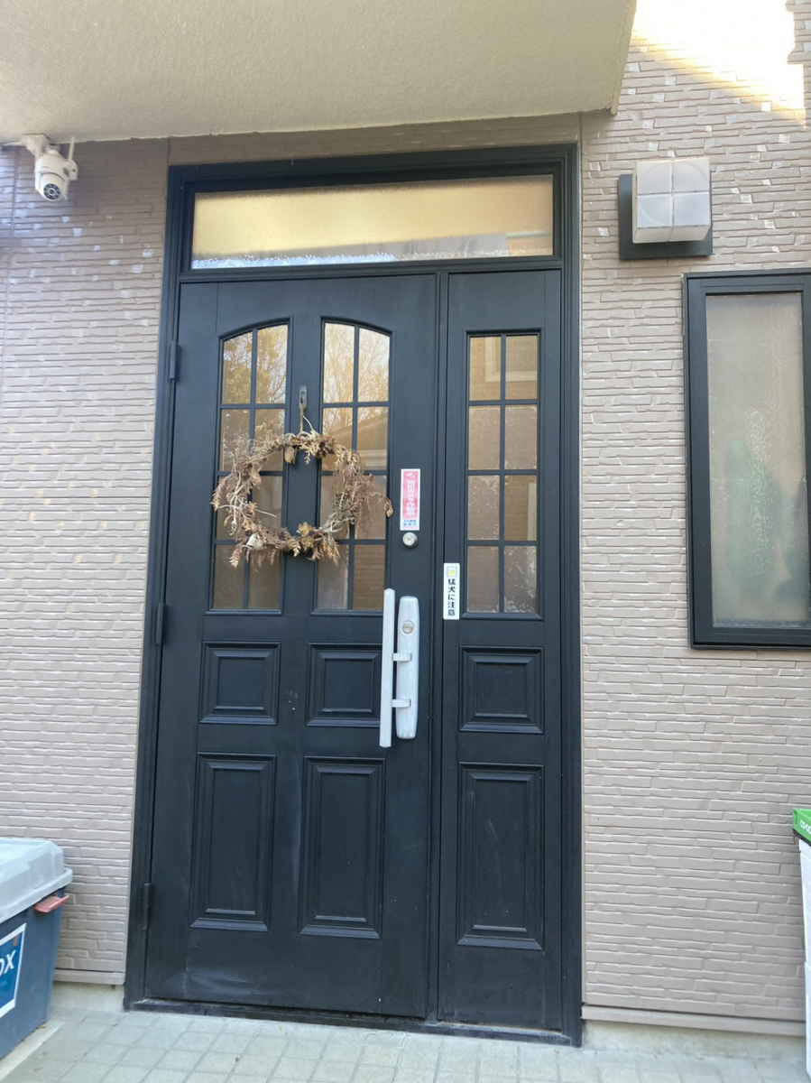 エコプロの玄関ドアリフォーム / 八王子市の施工前の写真1