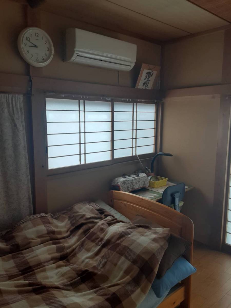 大成トーヨー住器の内窓取付け|インプラス|LIXIL|断熱対策|結露軽減|光熱費削減|小田原市|快適リフォームの施工前の写真1