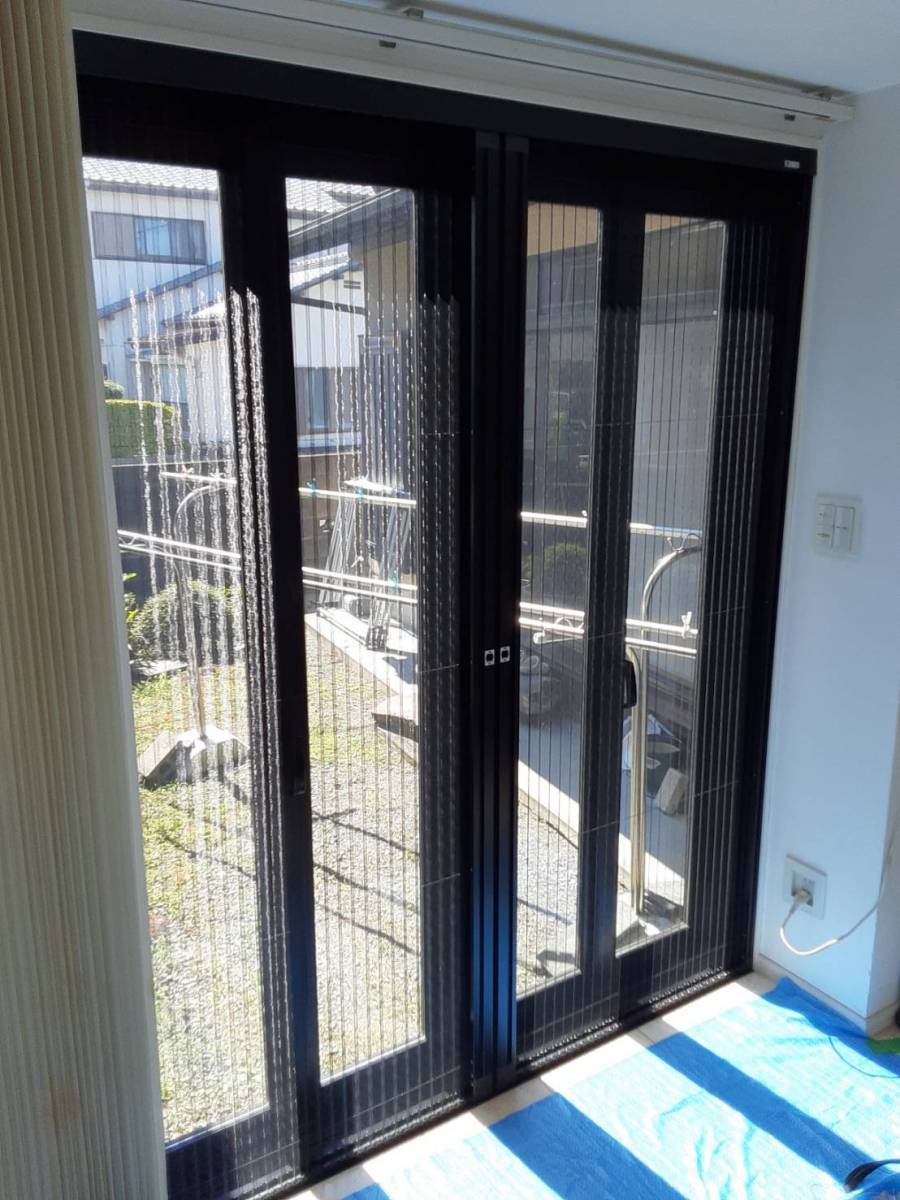 大成トーヨー住器の網戸交換|横引収納網戸|全開口サッシ|LIXIL|小田原市|オープンウィンFD|マド本舗の施工後の写真2
