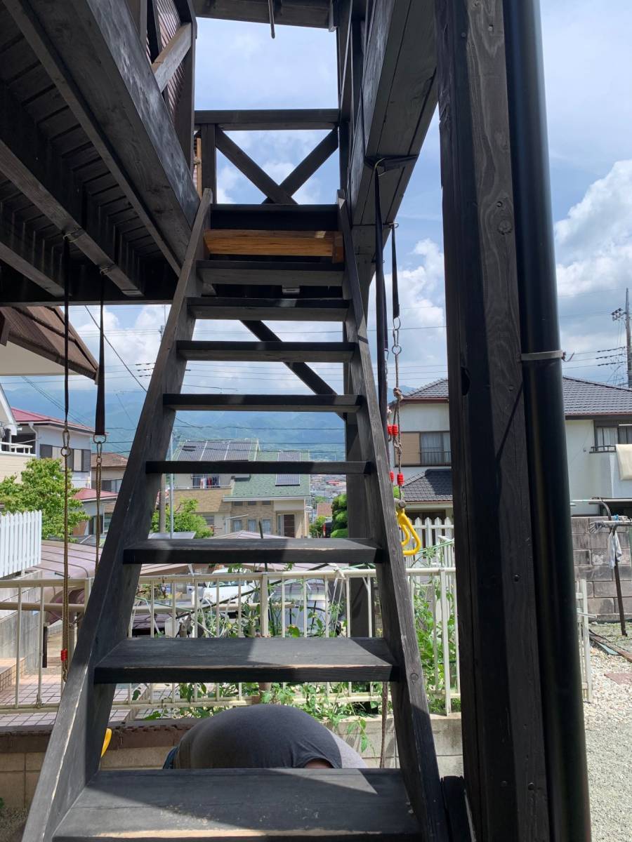 大成トーヨー住器のアルミ階段|ステッピア|LIXIL|小田原市|秦野市|安心・安全|の施工前の写真3