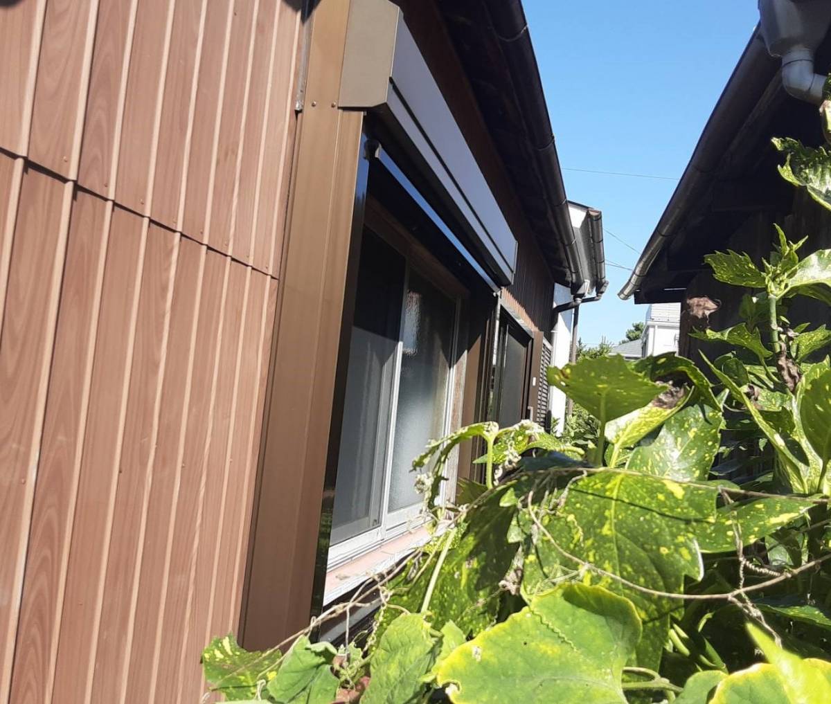 大成トーヨー住器のリフォームシャッター取付|LIXIL|防犯対策|台風対策|簡単リフォーム|快適リフォーム|小田原市の施工後の写真1