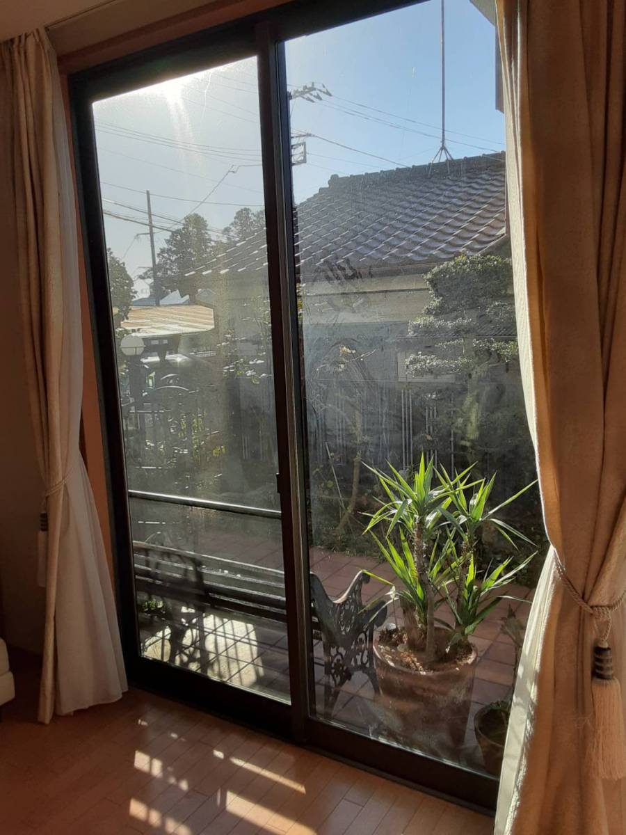 大成トーヨー住器の内窓取付け|インプラス|LIXIL|こどもエコすまい|先進的窓リノベ|補助金|小田原市|省エネ対策の施工前の写真2