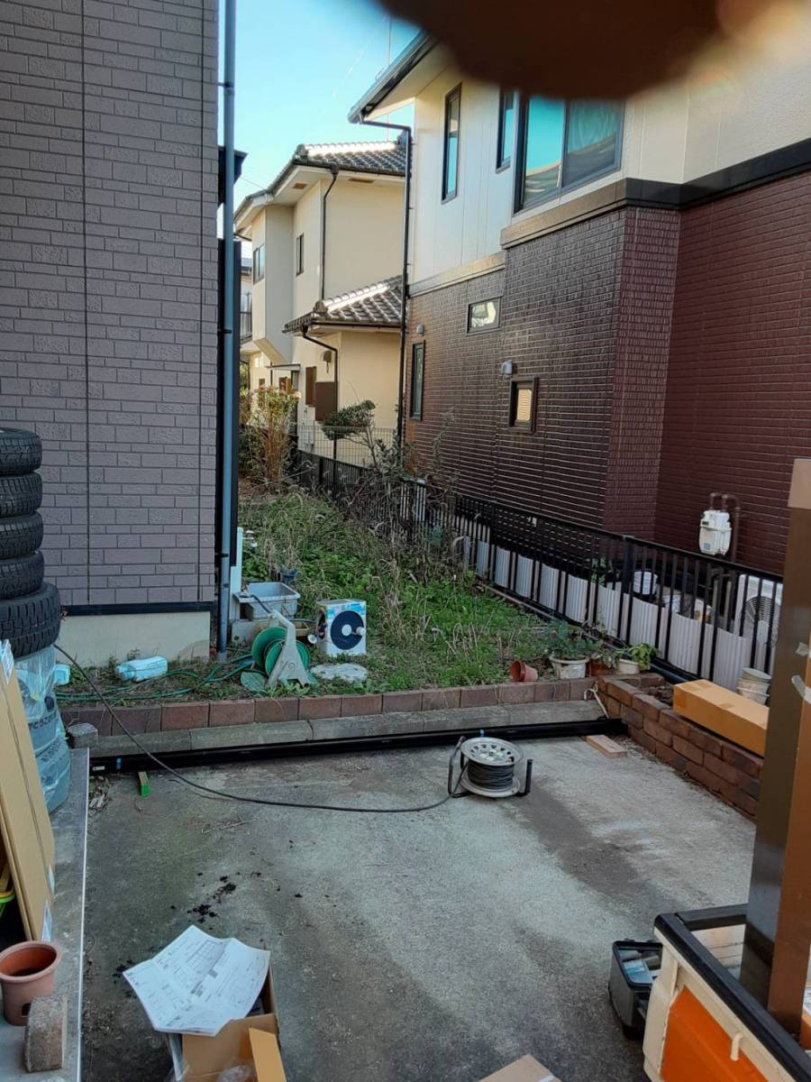 大成トーヨー住器のカーポート|サイクルポート|LIXIL|フーゴFパーク|小田原市|の施工前の写真1