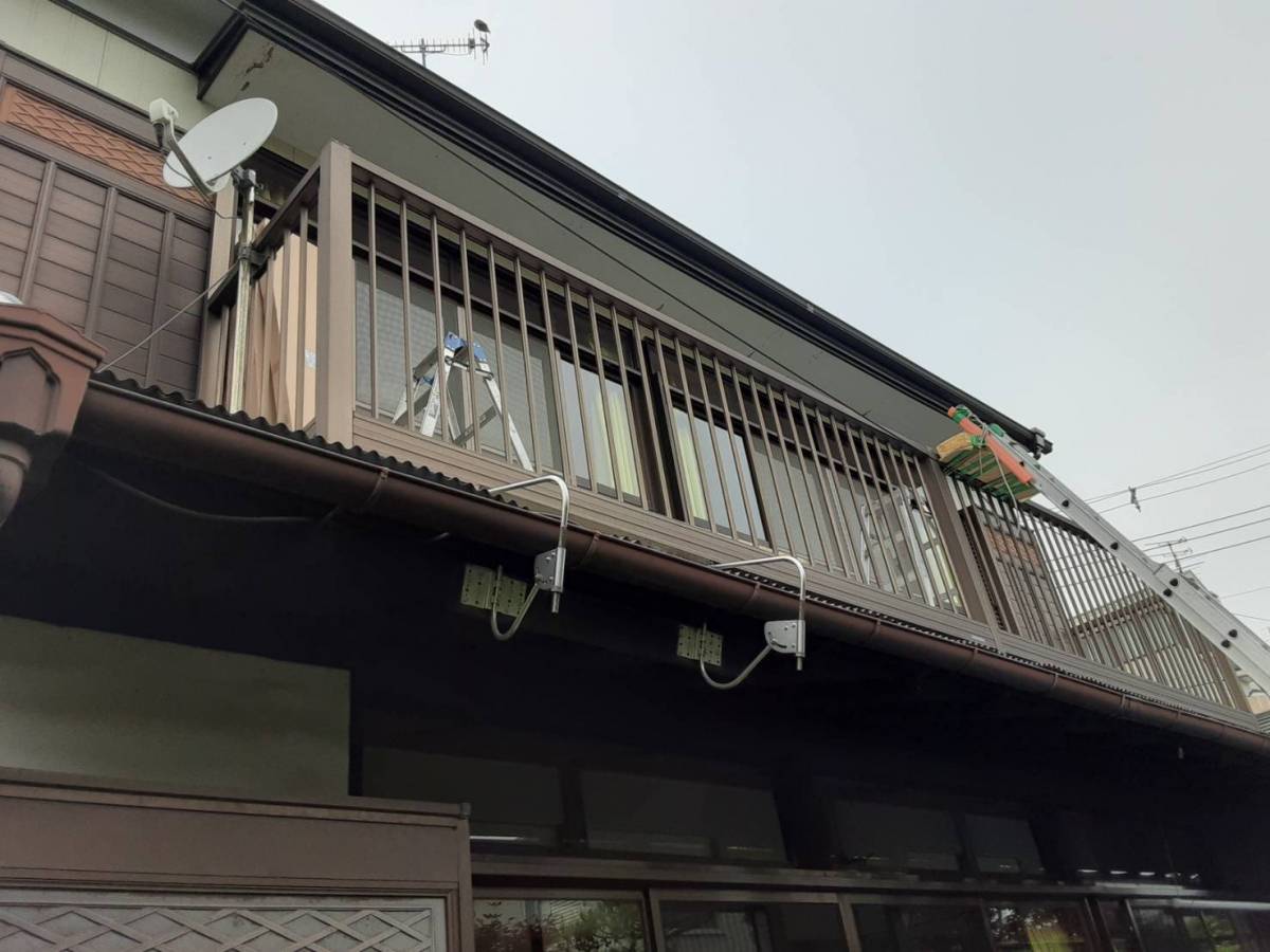 大成トーヨー住器のテラス屋根工事|テラスVS|LIXIL|小田原市|雨除け|日除け|簡単リフォームの施工前の写真1