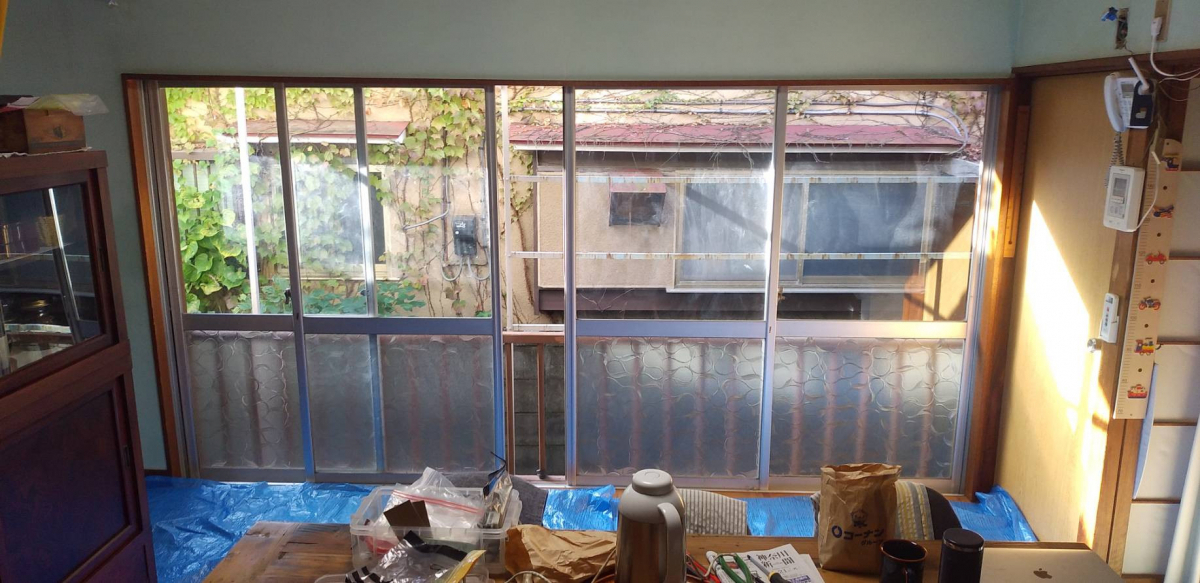 大成トーヨー住器のリプラス|窓交換工事|壁を壊さずサッシ交換|快適リフォーム|補助金|小田原市の施工前の写真3