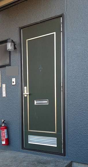 大成トーヨー住器の物置ドア|アパートドア|汎用ドア|本厚木市の施工前の写真1