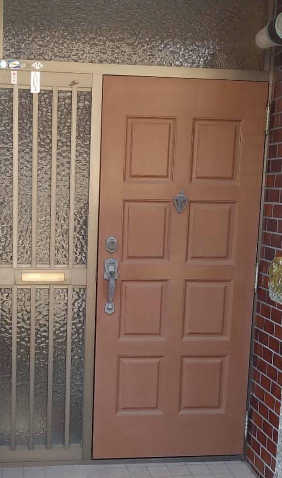 大成トーヨー住器のリシェント|玄関ドアリフォーム|快適リフォーム|1DAYリフォーム|小田原市|防犯対策の施工前の写真1