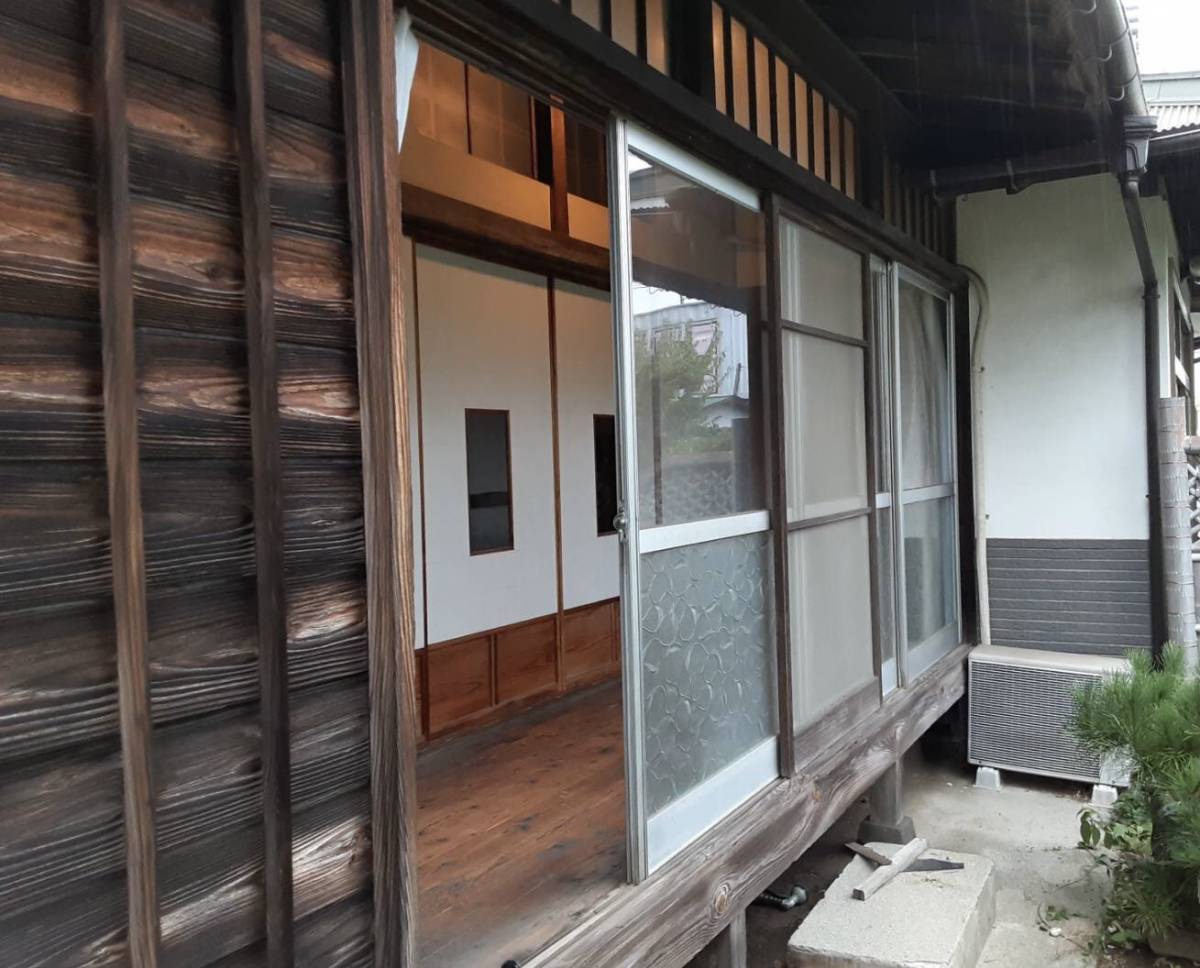 大成トーヨー住器のマド取替工事|アルミサッシ交換|小田原市|快適リフォーム|の施工前の写真1