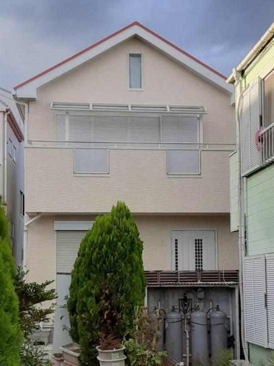 大成トーヨー住器のテラス工事|バルコニー屋根|スピーネR|日除け|2F設置|小田原市|雨の日でも安心|快適リフォームの施工後の写真1