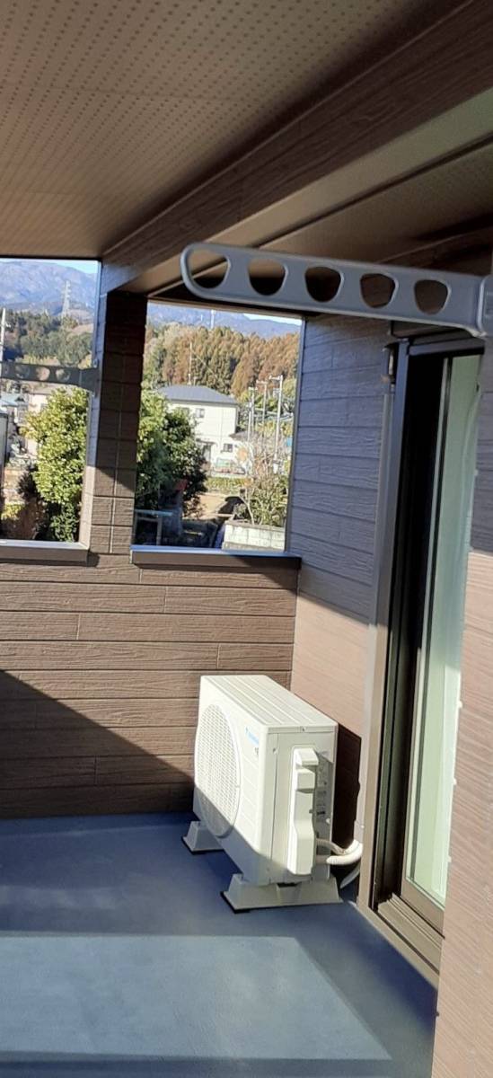 大成トーヨー住器の物干し取付|壁付物干し|エクステリア工事|小田原市|の施工後の写真1