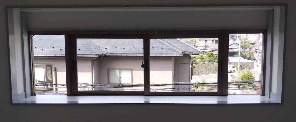 大成トーヨー住器のインプラス引違い窓|内窓取付け|LIXIL|小田原市|葉山町|断熱対策|防音対策|結露軽減|の施工前の写真1