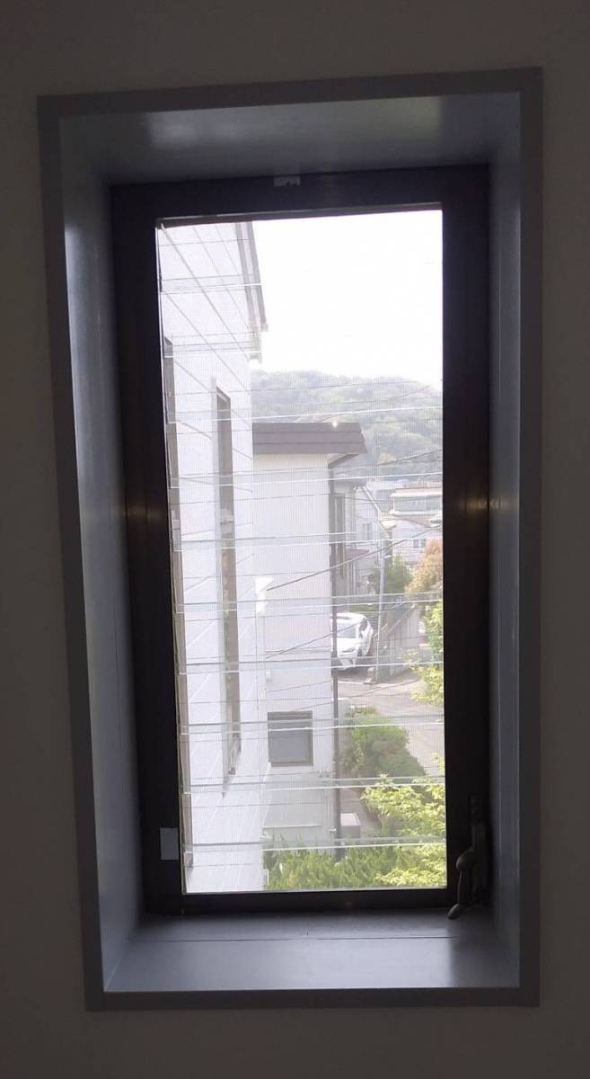 大成トーヨー住器の内窓取付け|インプラス|LIXIL|開き窓|PGガラス|小田原市|藤沢市|断熱効果|快適リフォームの施工前の写真1